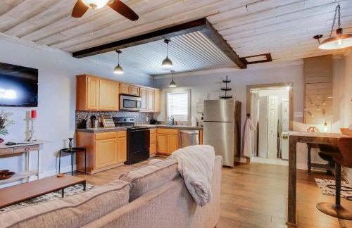 2 Mi to Self Regional MC Updated Apartment - Foto 12