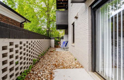 Spacious 2BR 2BA Steps from Hospitals and Uptown Charlotte Minimum Stay 15 Days or More - Foto 31