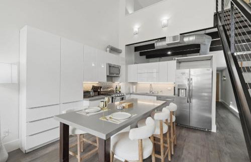 Modern Luxury Loft facing Santana Row w/Balcony - Photo 6