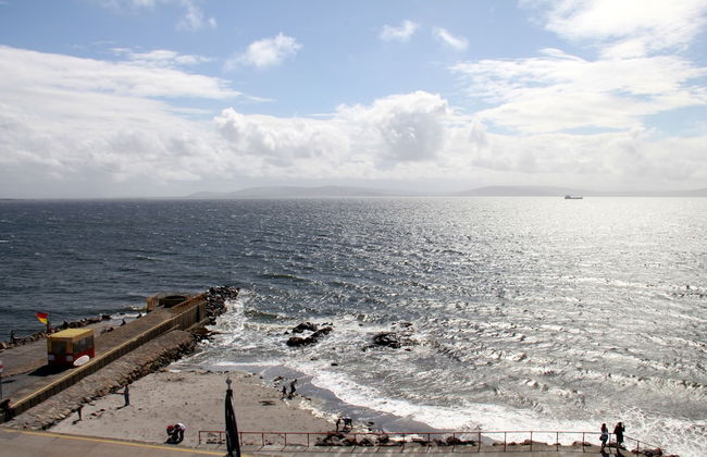 Galway Bay Sea View Apartments - Photo 64