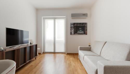 GuestHost - Domodossola M5 Modern Apartment - Foto 1