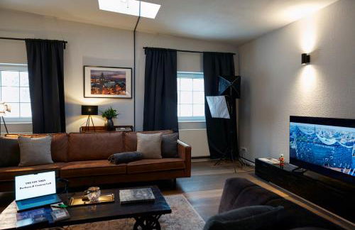 FOUNDRY - Business & Content Loft - 120 qm - Küche - Waschtrockner - Badewanne & Dusche - kostenloser Parkplatz - Smart TV - Foto 19