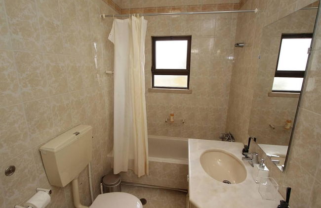 Beautiful Villa in Praia da Salema max 6 People - Foto 15