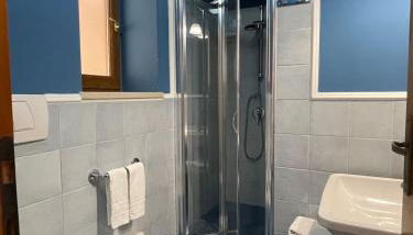 Appartamento Acquamarina-Ponza Centro - Foto 3, towels, Shower