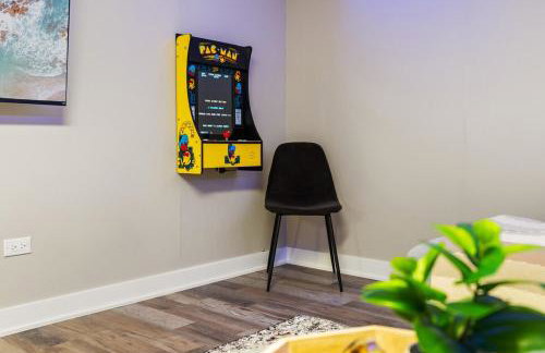 Chic Oasis Game Room Near Base - Foto 52