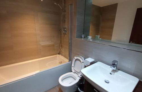 Broad St - 1 Bedroom - 1 Bathroom - Free Parking - Foto 71