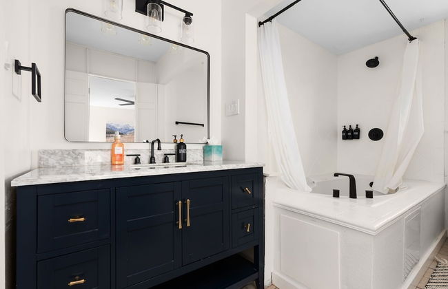 HOT TUB Tranquil Escape Pool Gym - Foto 18