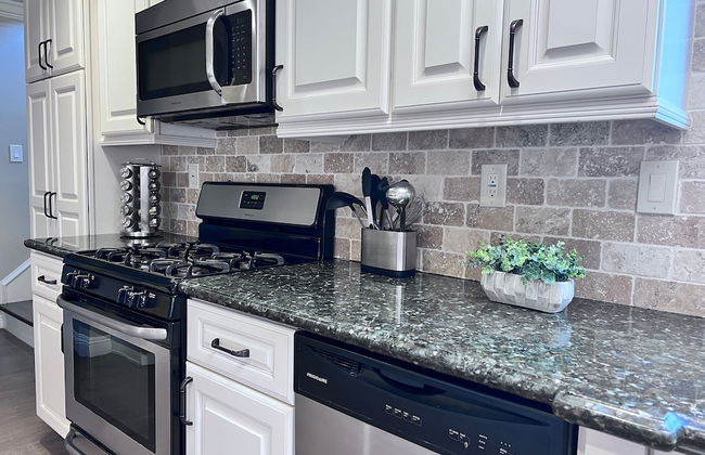 Fabulous 6 Bedroom , 4 Bath Pool W/jacuzzi Home - Foto 17