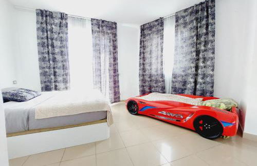 House with a tropical garden - Foto 4