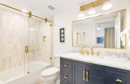 Designer condo w oceanfront & walk to Worth Ave - Photo 22