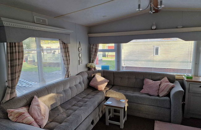 Lovely pet Friendly 4 Berth Caravan in Morecambe - Foto 6