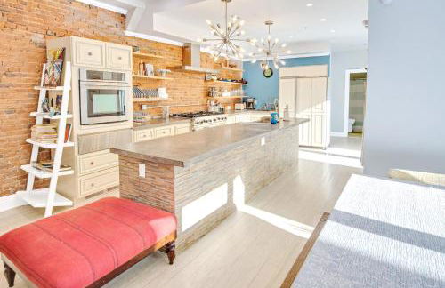 Spacious Oasis - Parking, Private Patio & Roofdeck - Foto 1