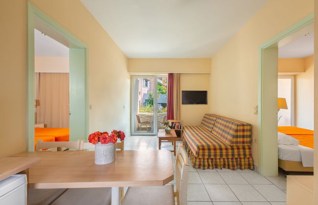 Pavlos Hotel - Photo 21