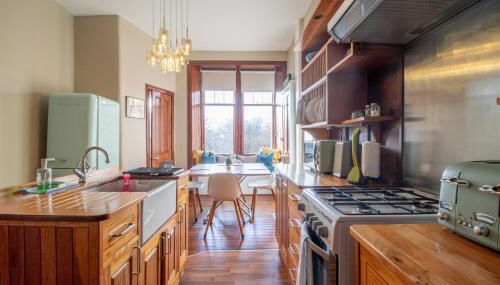 Beautiful, traditional 2 bed flat w free parking - Pass the Keys - Foto 3