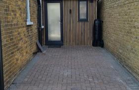 Sittingbourne 1 bed self-contained annex, with parking - Photo 41