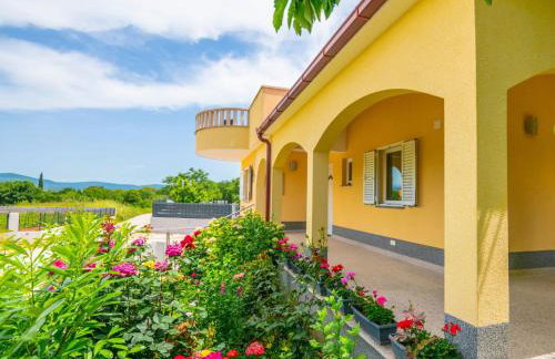 Holiday Home Villa Mile mit beheiztem Pool- Grill und Terrasse by Interhome - Foto 28