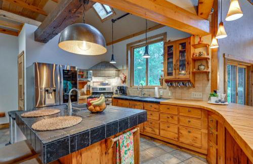 Hot Tub and Private Sauna Wausau Family Home - Foto 7