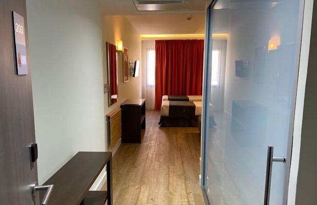 Apartamentos Recoletos - Photo 37