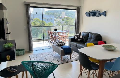 Encanto de apartamento, novo! A 290 metros da praia do Canto Grande! - Photo 1