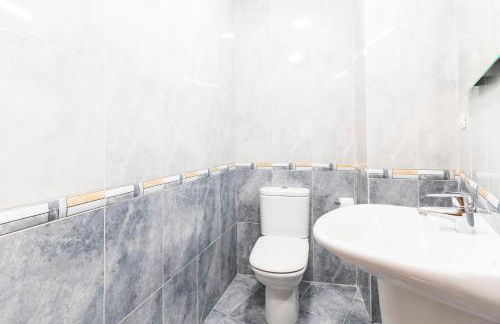 Espacioso y bien equipado apartamento cerca de la playa - Foto 36