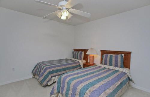 Golf course views - 2BR, 2nd floor condo - Heritage Oaks - Foto 10