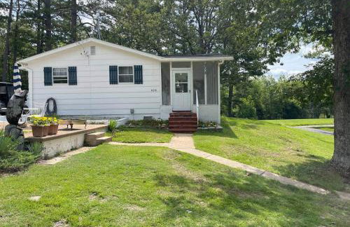 Lakefront Retreat - Sleeps 8 - 1 Hr from STL - Foto 2