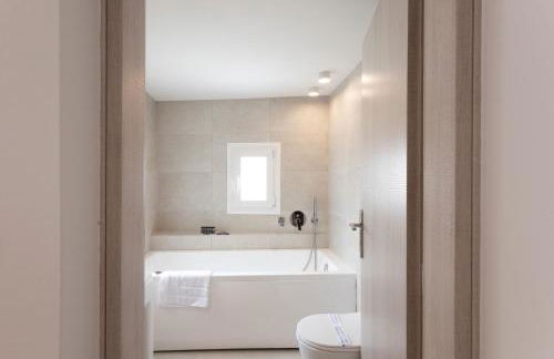 Mylos Suites - Photo 34