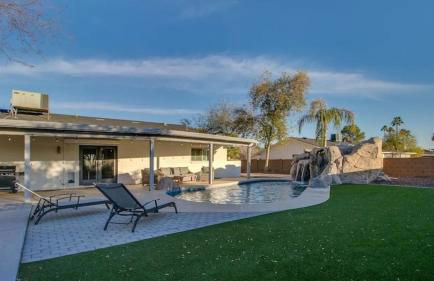 Relaxing 4 Bdrm Retreat in the Heart of Scottsdale - Foto 3