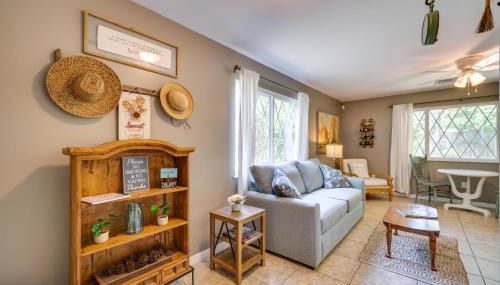 1 Mi to Lake Dora Cottage with Shared Yard and Patio! - Foto 5