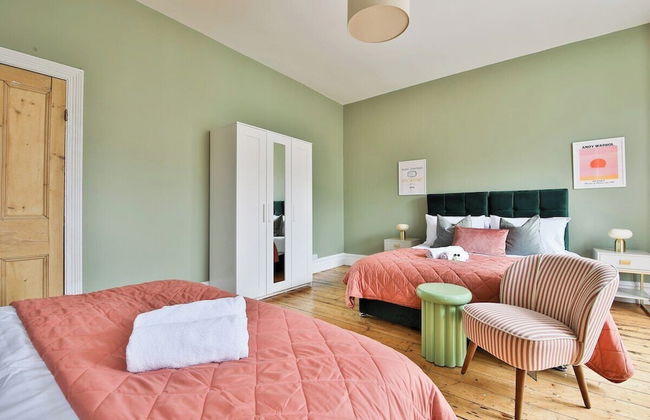 4 Bed House with Pool Table & Parking - Foto 26