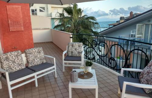 Seafront and Mountain View Penthouse - Foto 1