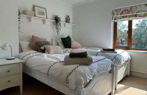 Oak Crest, 2 bedrooms, log fire, scenic views near Chapel Down - Foto 16