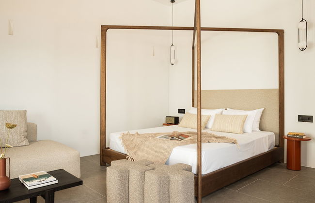 Casa Del Mar Mykonos Seaside Resort - Photo 9