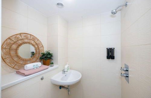 Stunning Liverpool Dockside Apt by City SuperHost - Foto 8