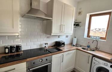 Holmleigh Annexe - Photo 11