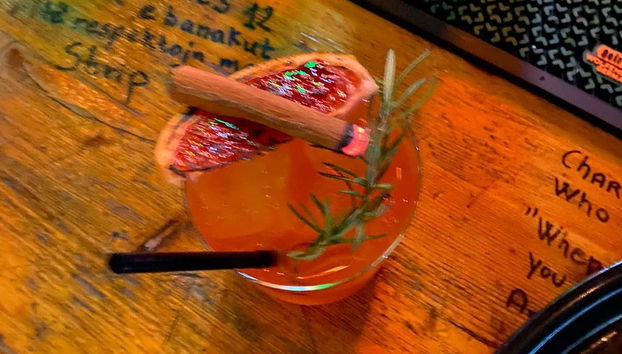 Profitez des bars branchés de la capitale albanaise.