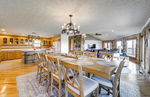 Panoramic Mtn Views Spacious Tennessee Home! - Foto 7