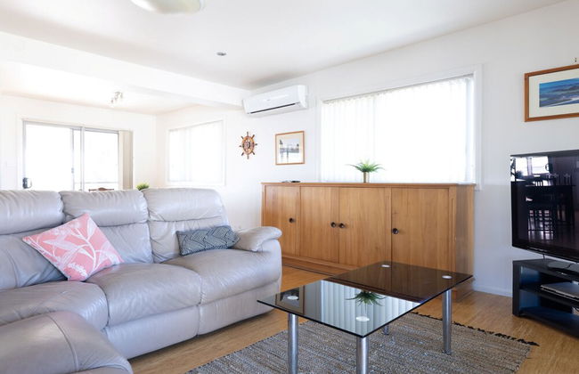 River Views on Renown - Photo 9