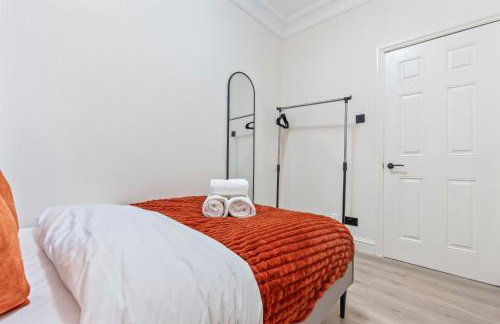 Stylish Apartment in Central London with Parking - Foto 25