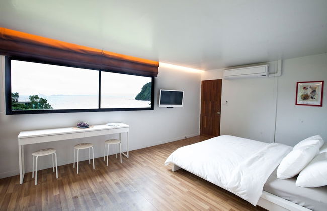 Bamboo Garden House - Photo 32