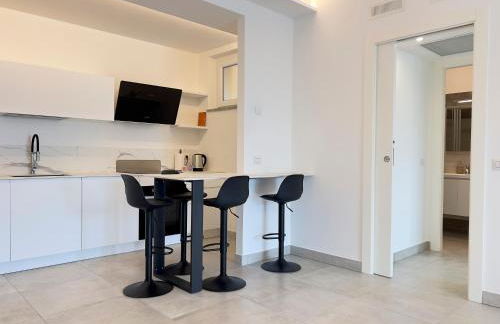 Naiade Apartment - parcheggio privato coperto incluso - Foto 11