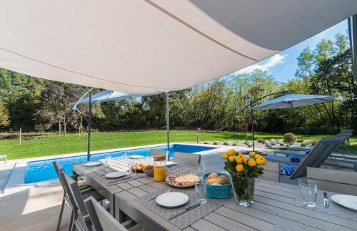 Villa Stepančić - large garden and heated pool - Foto 18