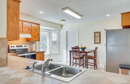 Secluded Mount Pleasant Home - 6 Mi to Beaches! - Photo 7