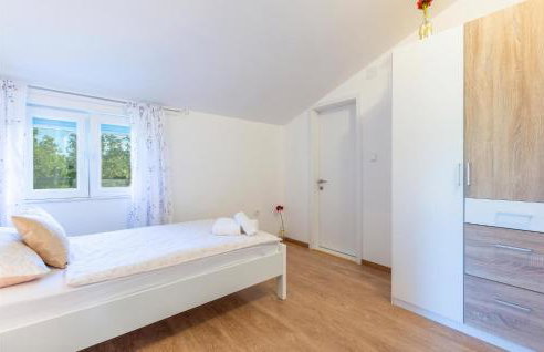 Amazing Home In Turjaci With Wifi - Foto 39