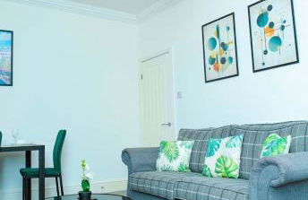 Contractor stays - Neville Crescent Sunderland - Foto 14