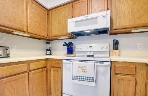 Sunny Condo - Private Ocean Isle Beach Access! - Foto 11