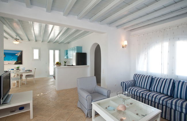 Sofia's Bungalows Mykonos - Photo 31