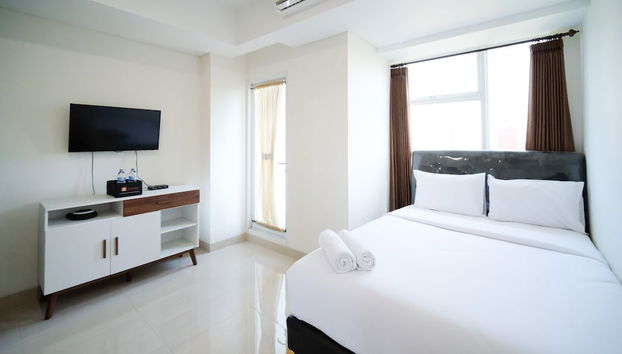 Modern And Simple Studio At Grand Sungkono Lagoon Apartment - Photo 5, Room
