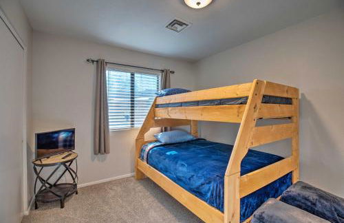 3 Mi to Westgate Desert Home with Hot Tub in Peoria - Foto 22