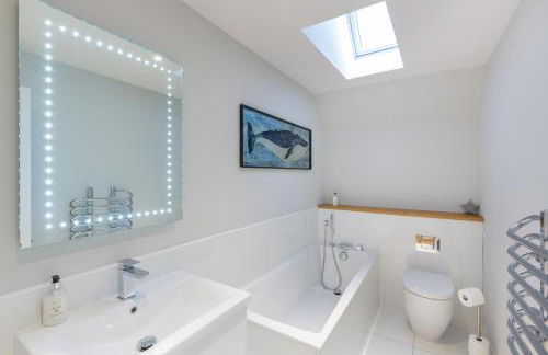 Greenmyre Farmhouse with Hot Tub - Foto 22